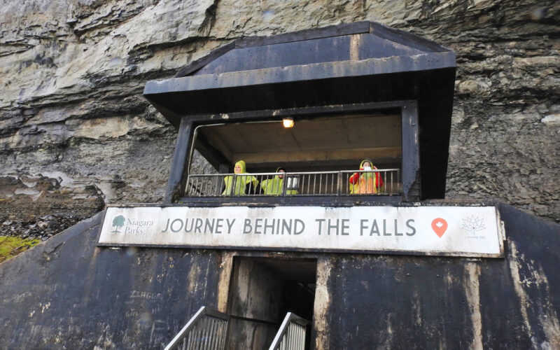 Journey Behind the Falls travel planning
