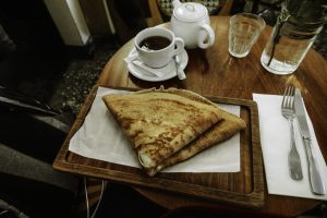 On A Rainy Day In Niagara Falls – Things To Do!