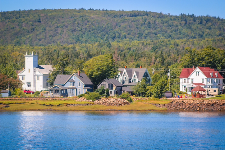 Annapolis Valley, Nova Scotia: Spring in Canada Must-Visit Flower Bloom Destinations