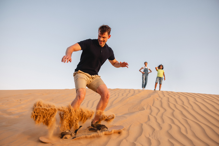 Sandboarding: Desert Safari Deluxe