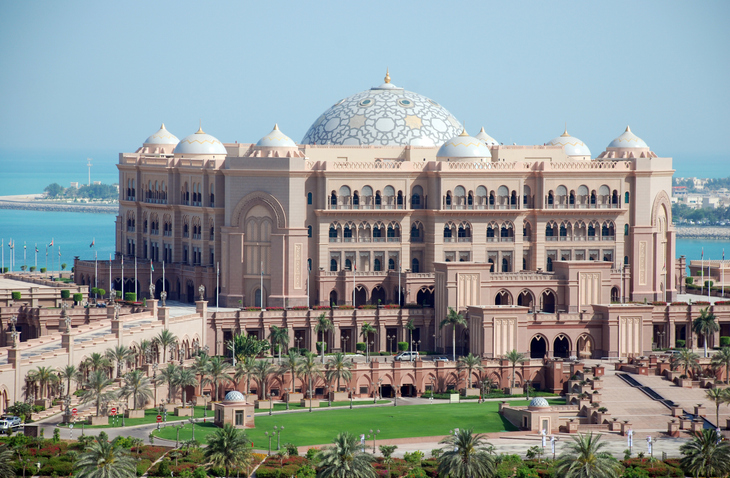 Emirates Palace Mandarin Oriental: From Dubai to Abu Dhabi