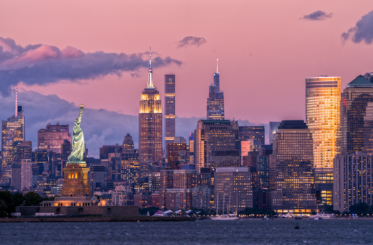 NYC skyline at dusk: Evening dinner cruises and views you’ll never forget