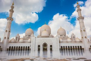 Beyond Dubai: Discover Abu Dhabi’s Grand Mosque, Louvre & More in a Day
