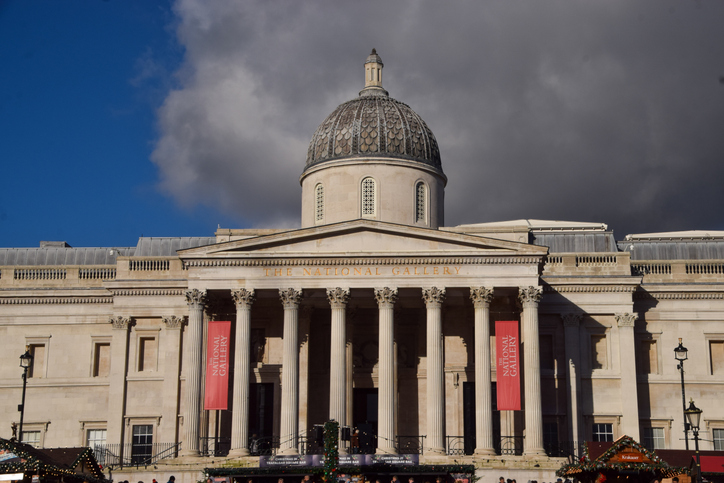 Rainy day in London? Indoor tours and activities to rescue your day