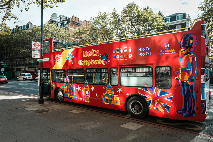 hop-on hop-off bus tour