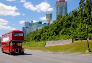 Why a Niagara Falls Bus Tour Is Better Than Driving Yourself