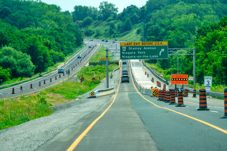 Niagara Falls By Car