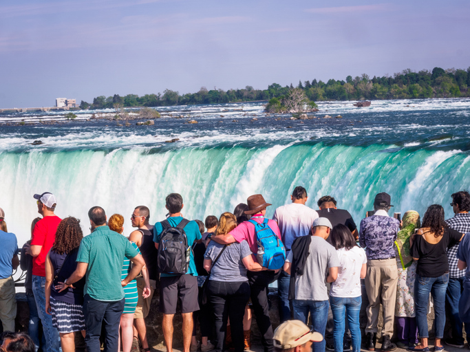Niagara Falls Group Tour