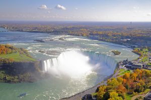 9 Niagara Falls Mistakes First-Time Visitors Make and How a Private Tour Solves Them