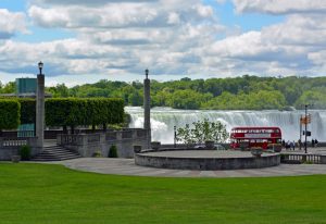 What to Know About the Niagara Falls Bus Tour from Toronto?